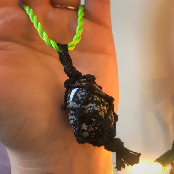 Snowflake Obsidian Macrame Crystal Necklace - Picture 5 of 6